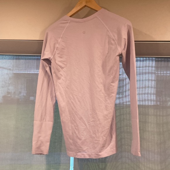 Lululemon swiftly tech long sleeve 2.0 Lavender Dew size 8 - Picture 3 of 4